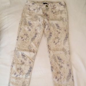 Patterned White American Eagle Jegging (size: 00)